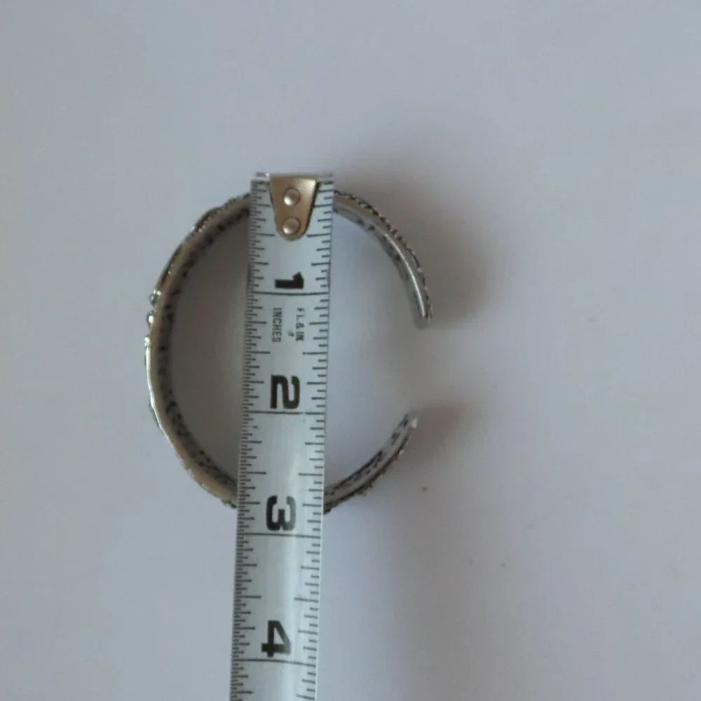 Buddha Power Sterling Silver cuff bracelet - Picture 13 of 15